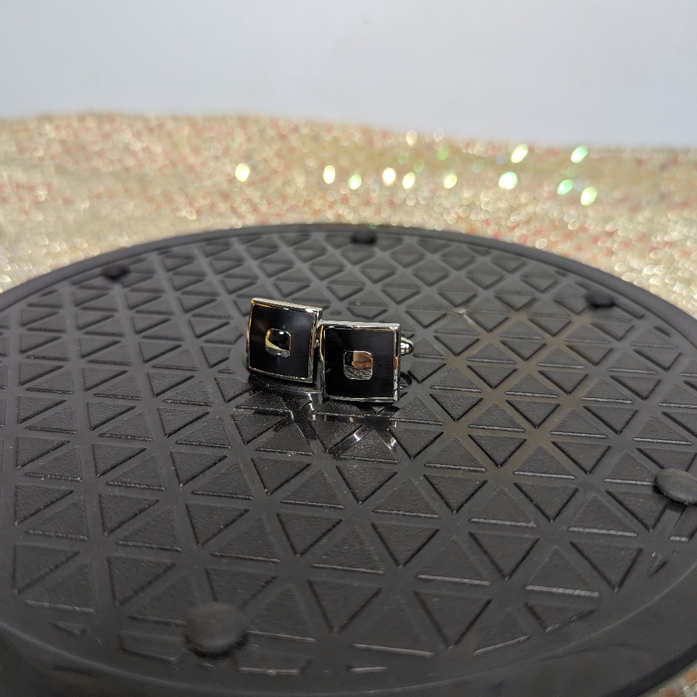 Cufflinks